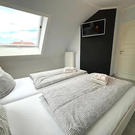 Rachel Ii * Schonberg in Holstein